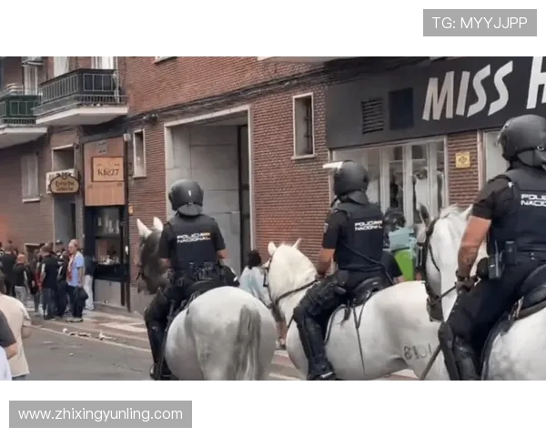 部分马赛球迷试图免费观赛与马德里警方发生激烈冲突